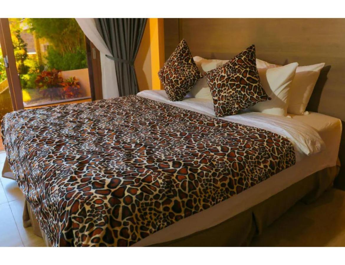 Safari Hotel And Villas Powered By Cocotel Bulala Buitenkant foto