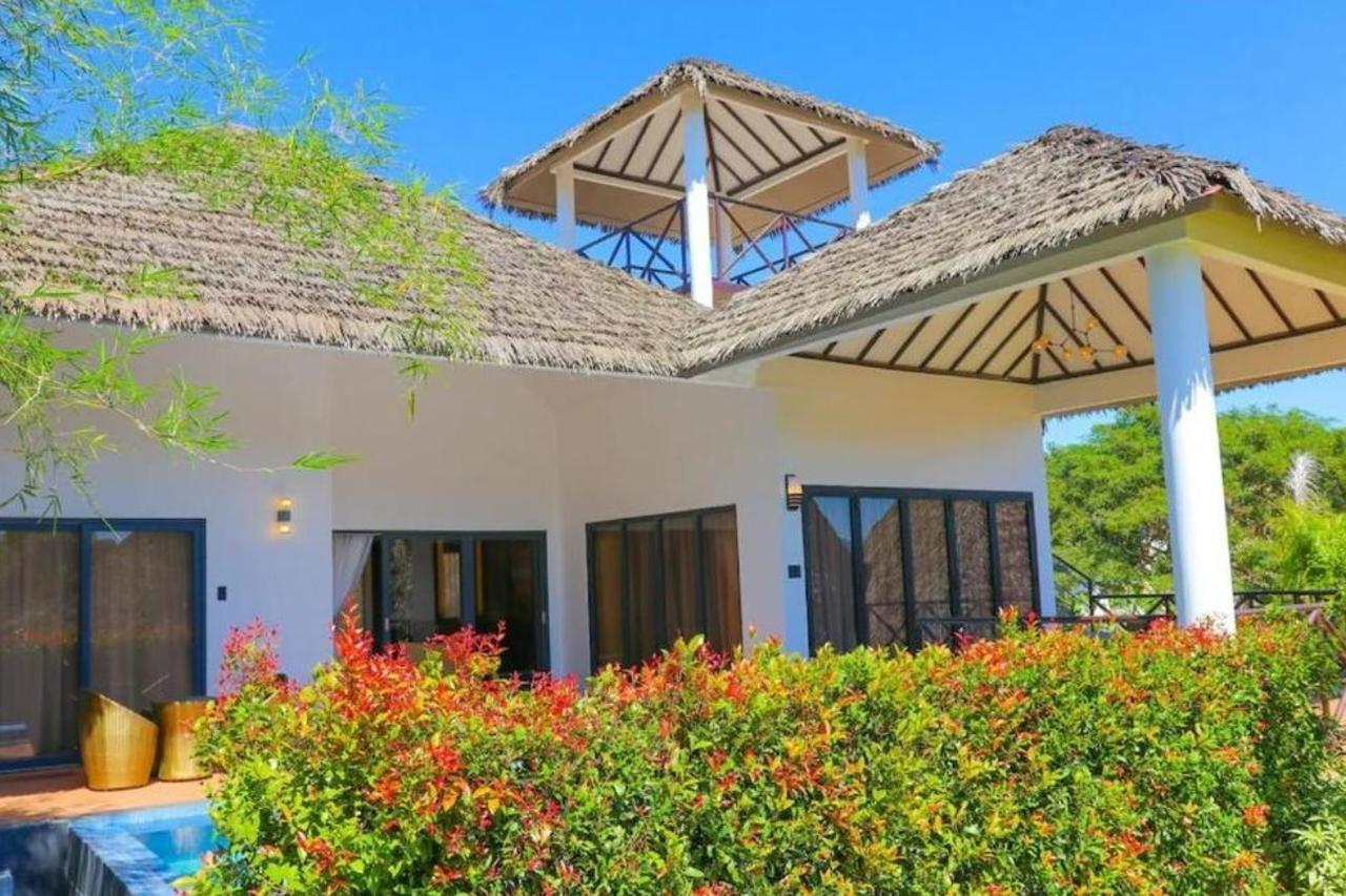 Safari Hotel And Villas Powered By Cocotel Bulala Buitenkant foto